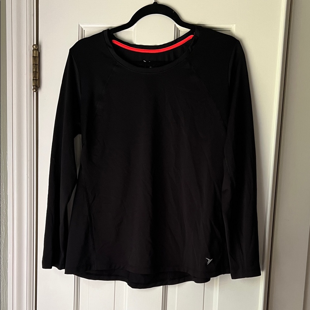 Old Navy Active Black Go-Dry Top